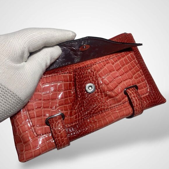 Simply Vera Wang Zip Top Wristlet Faux Croc Evening Clutch Handbag Pouch Coral - Picture 11 of 11